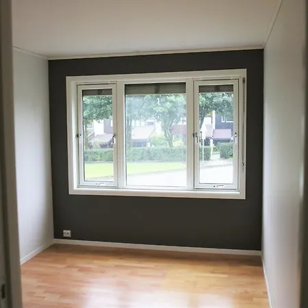 Ons Spacious With 4 Bedrooms Near Ons